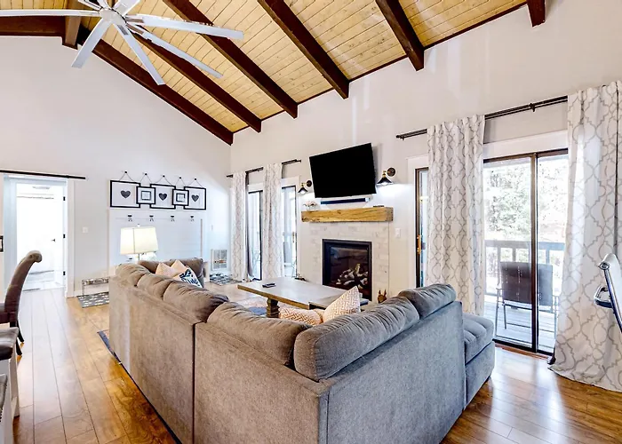 Sway Of The Pines, Unit#32a Holiday home