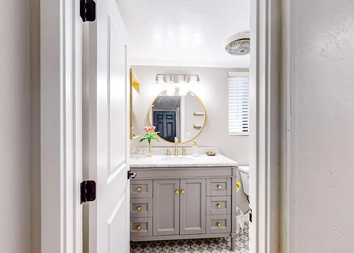 Sway Of The Pines, Unit#32a