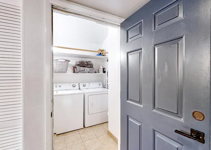 Sway Of The Pines, Unit#32a *